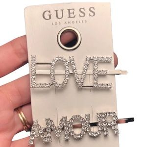 Guess hair clips